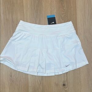 New Nike Dri-FIT White Tennis Skirt